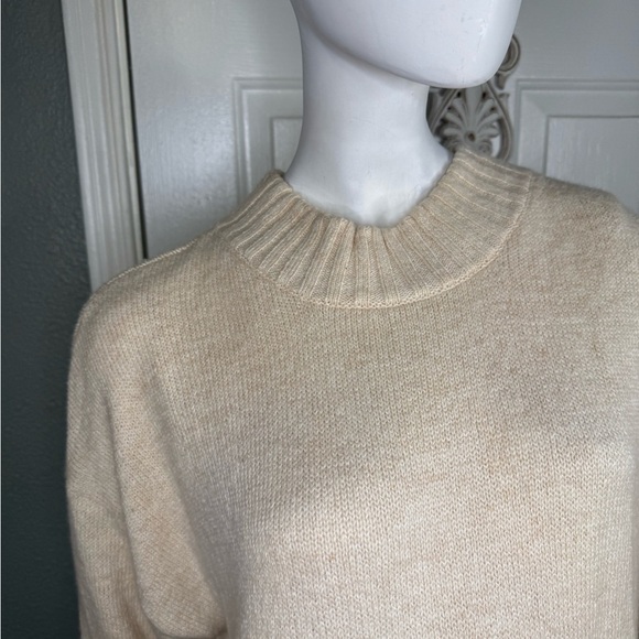 Abound NWT Heather Beige Mini Sweater Dress Women Size Large. - Picture 4 of 10